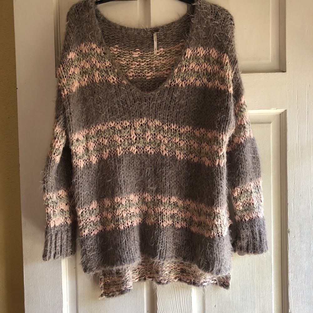 Free People fuzzy knitted sweater Sz S
